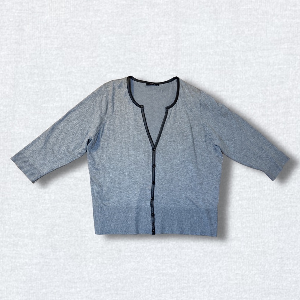 Cyrus Women's Gray Button Down Shirt